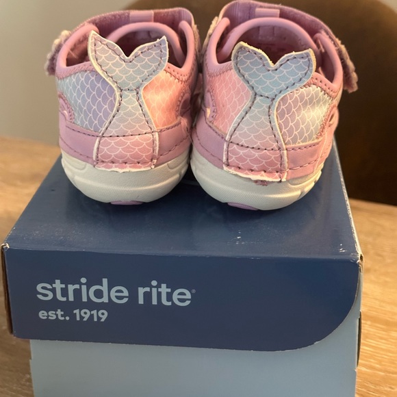Stride Rite - Picture 8 of 13